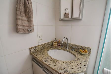 Apartamento à venda com 84m², 3 quartos e 2 vagasBanheiro Social