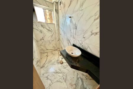 Apartamento à venda com 140m², 3 quartos e 2 vagas Apartamento à venda com 140m², 3 quartos e 2 vagasBanheiro Social