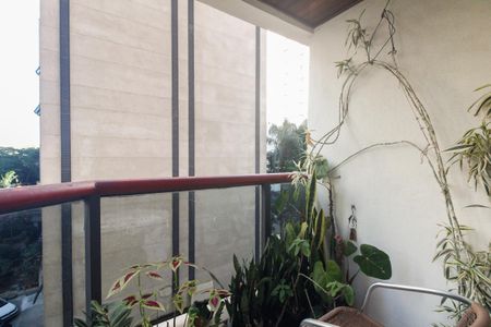 Apartamento à venda com 82m², 3 quartos e 1 vagaVaranda 