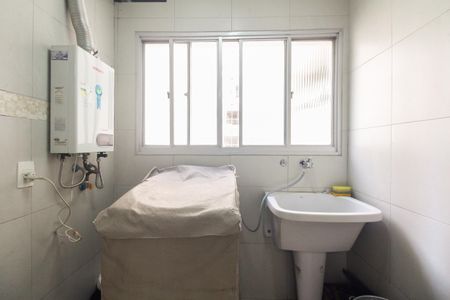 Apartamento à venda com 82m², 3 quartos e 1 vagaÁrea de Serviço 