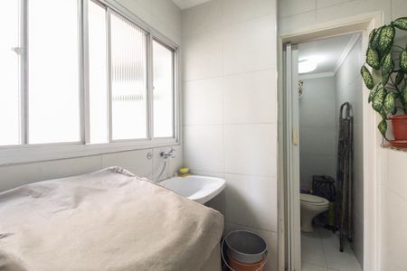 Apartamento à venda com 82m², 3 quartos e 1 vagaÁrea de Serviço 