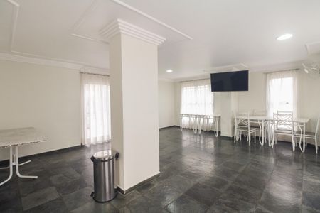 Apartamento à venda com 82m², 3 quartos e 1 vagaCondomínio - Salão de Festas 