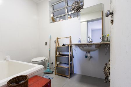 Apartamento à venda com 150m², 3 quartos e sem vaga Apartamento à venda com 150m², 3 quartos e sem vaga Banheiro da Suite