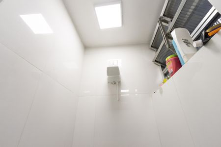 Apartamento à venda com 150m², 3 quartos e sem vaga Apartamento à venda com 150m², 3 quartos e sem vagaBanheiro do Corredor