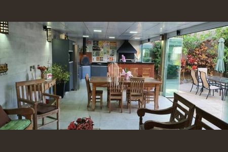 Casa à venda com 4 quartos, 350m² em Santo Amaro, São Paulo