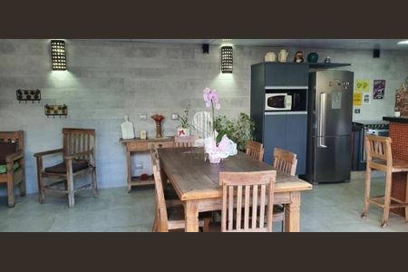 Casa à venda com 4 quartos, 350m² em Santo Amaro, São Paulo