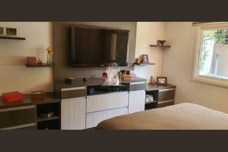 Casa à venda com 350m², 4 quartos e 4 vagas