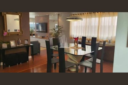 Casa à venda com 4 quartos, 350m² em Santo Amaro, São Paulo