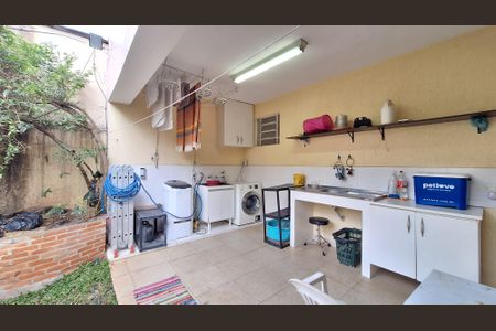 Casa à venda com 200m², 3 quartos e 2 vagasÁrea de Serviço e Quintal