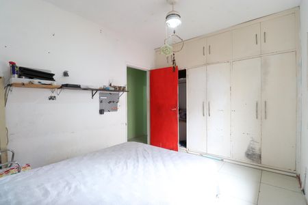 Casa à venda com 200m², 3 quartos e 2 vagasQuarto