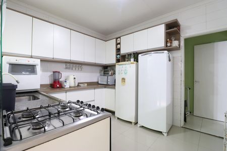 Casa à venda com 200m², 3 quartos e 2 vagasCozinha