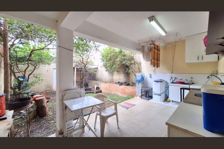 Casa à venda com 200m², 3 quartos e 2 vagasÁrea de Serviço e Quintal