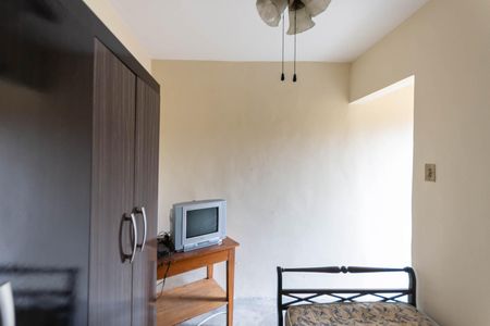 Casa à venda com 250m², 4 quartos e 1 vaga Casa à venda com 250m², 4 quartos e 1 vagaQuarto de Serviço