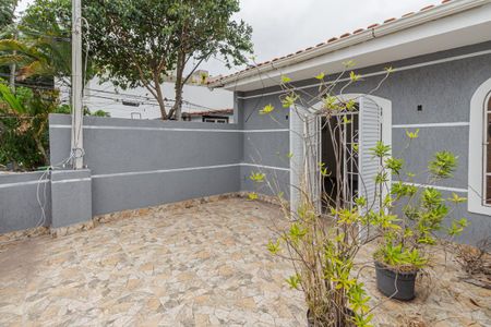 Casa à venda com 230m², 3 quartos e 2 vagas Casa à venda com 230m², 3 quartos e 2 vagasSacada Quarto 1