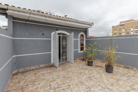 Casa à venda com 230m², 3 quartos e 2 vagas Casa à venda com 230m², 3 quartos e 2 vagasSacada Quarto 1