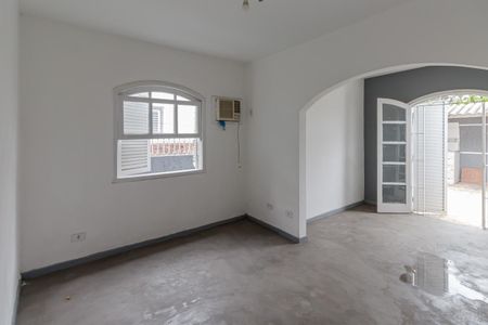 Casa à venda com 230m², 3 quartos e 2 vagas Casa à venda com 230m², 3 quartos e 2 vagasQuarto 2
