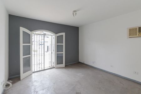 Casa à venda com 230m², 3 quartos e 2 vagas Casa à venda com 230m², 3 quartos e 2 vagasQuarto 1