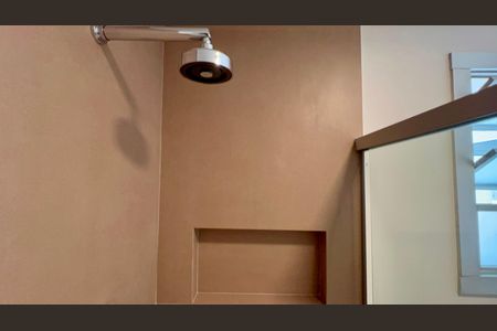 Apartamento à venda com 180m², 3 quartos e 1 vaga Apartamento à venda com 180m², 3 quartos e 1 vagaBanheiro da Suíte