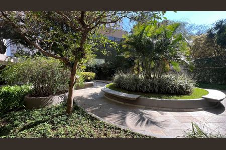 Apartamento à venda com 180m², 3 quartos e 1 vaga Apartamento à venda com 180m², 3 quartos e 1 vagaÁrea comum