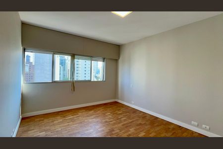 Apartamento à venda com 180m², 3 quartos e 1 vaga Apartamento à venda com 180m², 3 quartos e 1 vagaSuite
