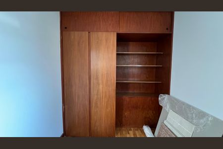 Apartamento à venda com 180m², 3 quartos e 1 vaga Apartamento à venda com 180m², 3 quartos e 1 vagaQuarto de Serviço