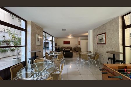 Apartamento à venda com 180m², 3 quartos e 1 vaga Apartamento à venda com 180m², 3 quartos e 1 vagaÁrea comum