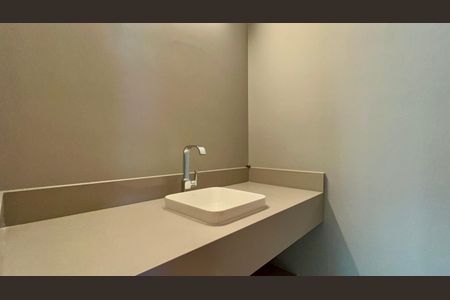 Apartamento à venda com 180m², 3 quartos e 1 vaga Apartamento à venda com 180m², 3 quartos e 1 vagaLavabo