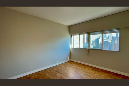 Apartamento à venda com 180m², 3 quartos e 1 vaga Apartamento à venda com 180m², 3 quartos e 1 vagaSuite