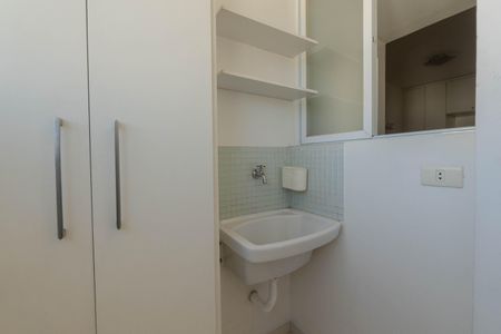 Apartamento à venda com 100m², 2 quartos e sem vagaCozinha e Área de Serviço