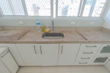 Apartamento à venda com 100m², 2 quartos e sem vagaCozinha e Área de Serviço