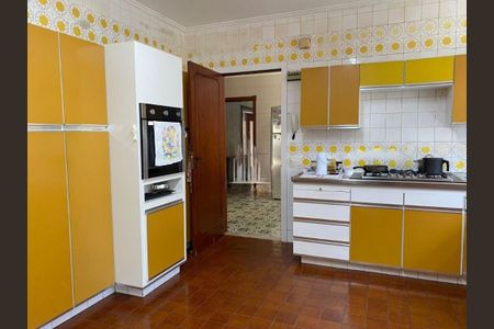 Casa de condomínio à venda com 750m², 4 quartos e 4 vagas