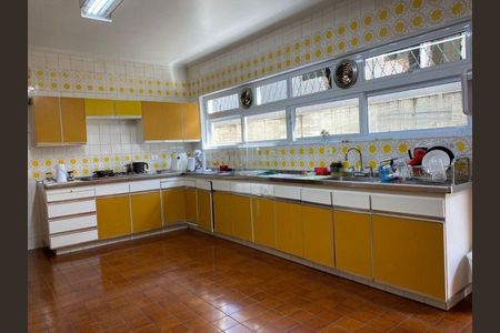 Casa de condomínio à venda com 750m², 4 quartos e 4 vagas