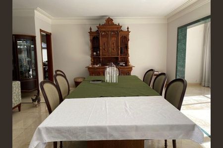 Casa de Condomínio à venda com 4 quartos, 750m² em Chácara Monte Alegre, São Paulo