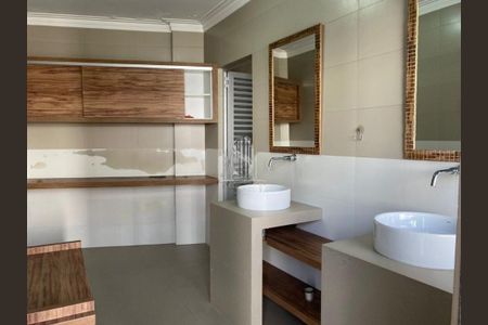 Casa de condomínio à venda com 750m², 4 quartos e 4 vagas