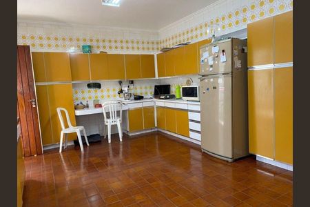 Casa de condomínio à venda com 750m², 4 quartos e 4 vagas