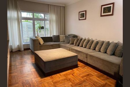 Casa de condomínio à venda com 750m², 4 quartos e 4 vagas