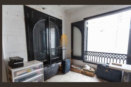 Casa à venda com 3 quartos, 149m² em Vila Pirajussara, São Paulo