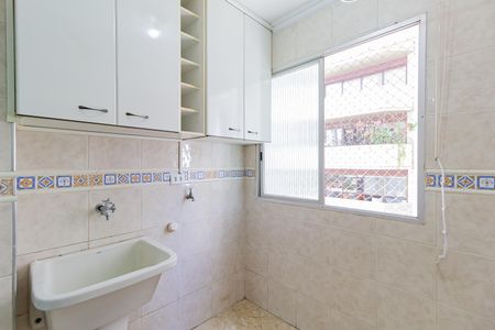 Apartamento à venda com 65m², 3 quartos e 1 vagaÁrea de Serviço