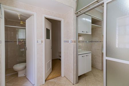 Apartamento à venda com 65m², 3 quartos e 1 vagaÁrea de Serviço