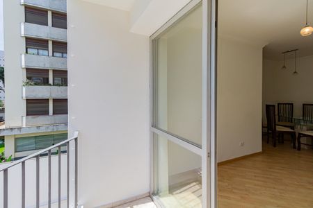 Apartamento à venda com 65m², 3 quartos e 1 vagaVaranda