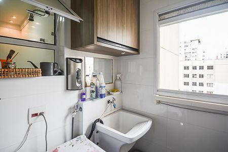 Apartamento à venda com 74m², 2 quartos e 2 vagasÁrea de Serviço