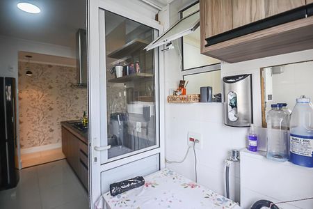 Apartamento à venda com 74m², 2 quartos e 2 vagasÁrea de Serviço