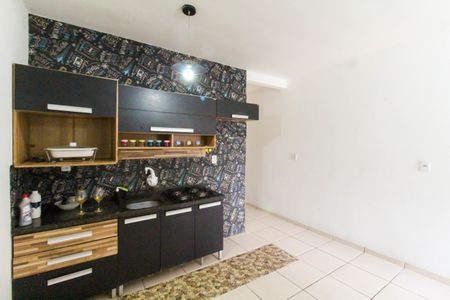 Casa à venda com 90m², 3 quartos e 1 vagaSala/Cozinha