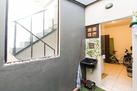 Casa à venda com 90m², 3 quartos e 1 vagaÁrea de Serviço