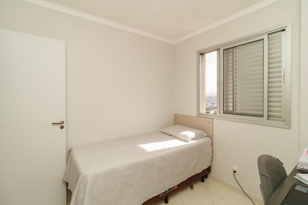 Apartamento à venda com 58m², 3 quartos e 1 vagaQuarto 2