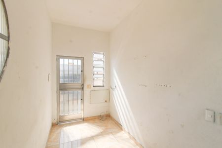 Casa para alugar com 50m², 2 quartos e sem vaga Casa para alugar com 50m², 2 quartos e sem vagaSala