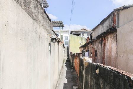 Casa para alugar com 50m², 2 quartos e sem vaga Casa para alugar com 50m², 2 quartos e sem vagaAcesso