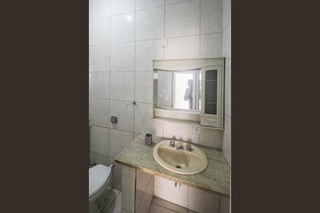 Casa para alugar com 50m², 2 quartos e sem vaga Casa para alugar com 50m², 2 quartos e sem vagaBanheiro