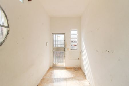 Casa para alugar com 50m², 2 quartos e sem vaga Casa para alugar com 50m², 2 quartos e sem vagaSala