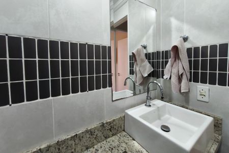 Apartamento à venda com 64m², 3 quartos e 1 vagaBanheiro